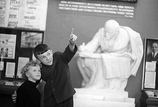 "Вы ведь драки любите? Здесь будет большая драчка!"
