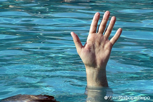 В Челябинске на пляже едва не утонули трое детей