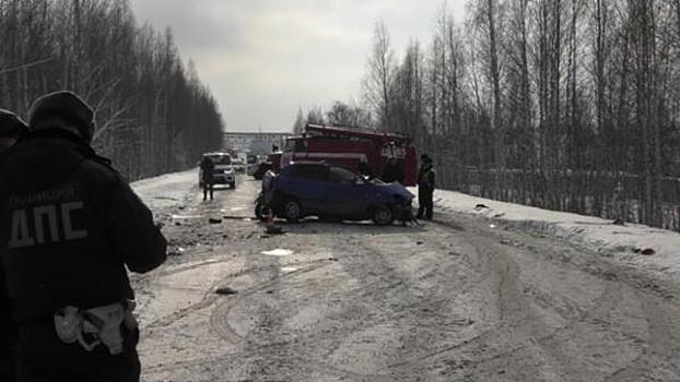 Начинающий водитель погиб в лобовой аварии под Ревдой