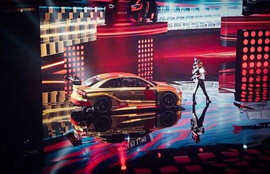 Audi Sport показывает 100-ю RS3 LMS в специальной золотой ливрее