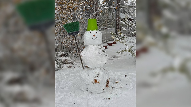 Жители Якутии поделились кадрами первого снега
