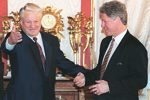 «Билл, пойми меня правильно». О чем Ельцин просил Клинтона