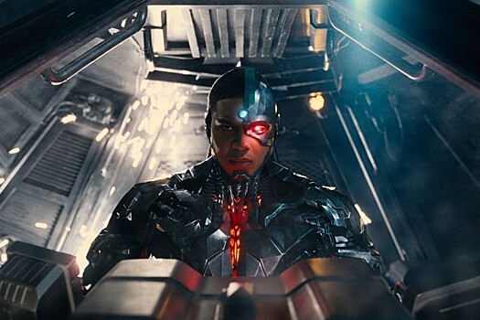 Warner Bros. вступилась за главу DC Films после обвинений Рея Фишера