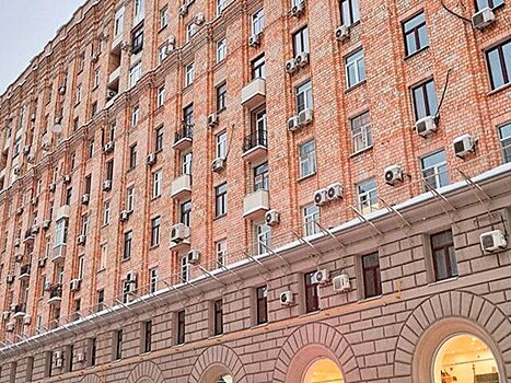 Более тысячи фасадов жилых домов отремонтировали в Москве в этом году