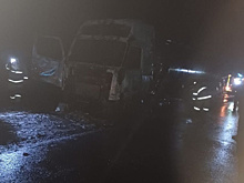 На обводной Самары в движении произошло возгорание фуры