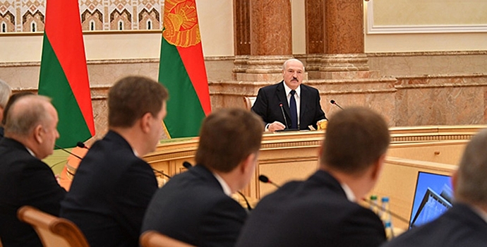 Лукашенко поставил Москве силовой заслон