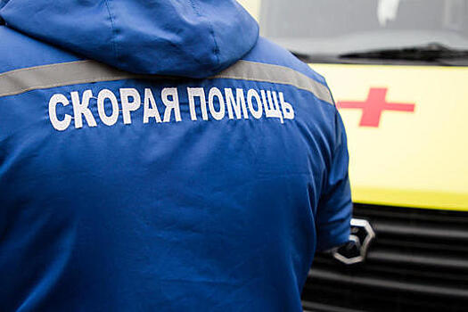 При столкновении легковушки с автобусом на перекрёстке Черняховского и Горького пострадали три человека