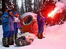 Космонавты прошли тренировку по действиям в случае посадки в зимнем лесу