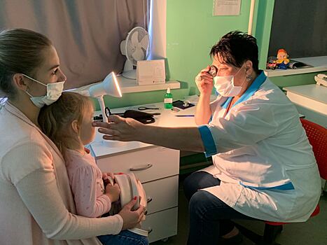 Детская поликлиника в Железнодорожном провела медосмотр перед 1 сентября