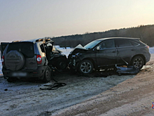 В Волгоградской области столкнулись Chevrolet Niva и Lexus. Погиб пассажир