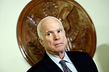 В США скончался от рака сенатор Джон Маккейн