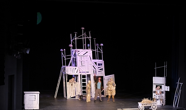 В Волгограде обновленный ТЮЗ представил очередную премьеру