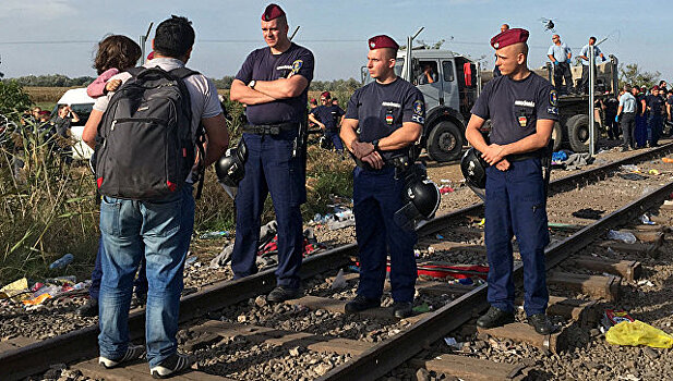 Венгрию, Польшу и Чехию предупредили об отказе принимать мигрантов
