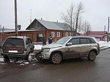 В Слободском районе столкнулись «ВАЗ» и «Сузуки»: пострадал один человек