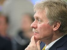Песков посоветовал нежелающим вакцинироваться сменить работу
