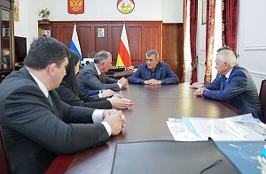 Глава Северной Осетии Меняйло и президент ОКР Поздняков обсудили развитие фехтования в регионе