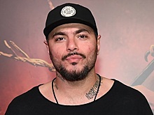 "Я просто от нее убегал": Птаха о домогательствах Айзы