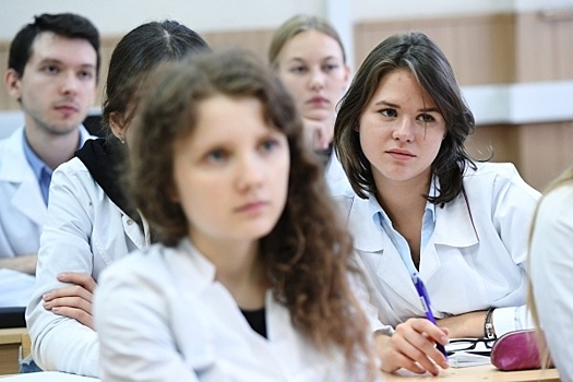 В Сеченовском университете опровергли сообщения о принуждении студентов к лечению больных COVID-19