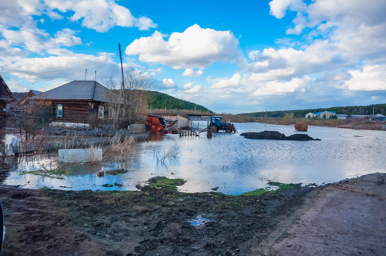 В Улан-Удэ вода ушла с подтопленных из-за паводка территорий