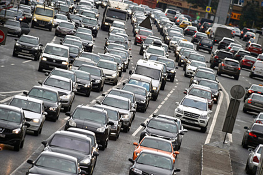 На северо-западе Москвы проведут эксперимент по борьбе с пробками