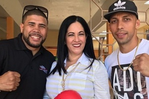 Хулиганы Хуанма и тренер Васкеса пришли в школу вдохновлять подростков — фото