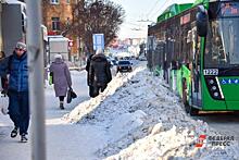 Водитель автобуса выгнал ребенка на мороз на Сахалине
