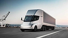 Маск пригласил Билла Гейтса открыть Tesla Semi, который поставил под сомнение его осуществимость