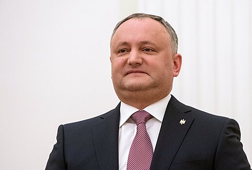 Додон прибыл в Баку