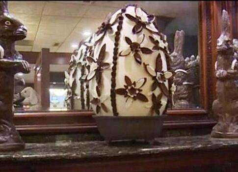 В США изготовили огромное пасхальное яйцо из шоколада