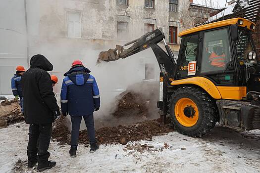 В российском городе в 50-градусный мороз залило подвалы жилых домов