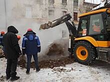 В российском городе в 50-градусный мороз залило подвалы жилых домов