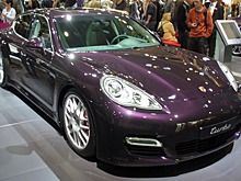 В России отзывают более 1,2 тыс. автомобилей Porsche Panamera из-за проблем с ПО