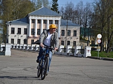 Глава Угличского района Ярославской области пересел на велосипед