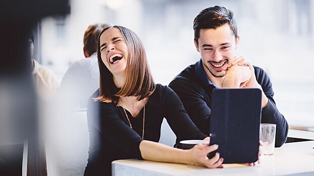 Дороги, ёлки, бобры и «Пикассо». Кировчане рассказали, над чем смеялись