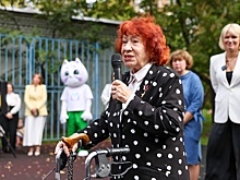 Обозреватель "РГ" Ирина Краснопольская побывала на линейке в Курчатовской школе