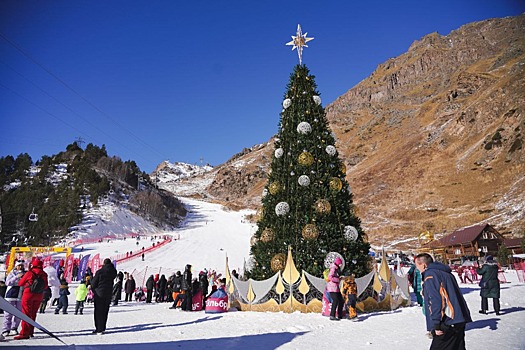 На «Эльбрусе» отпраздновали начало зимнего сезона