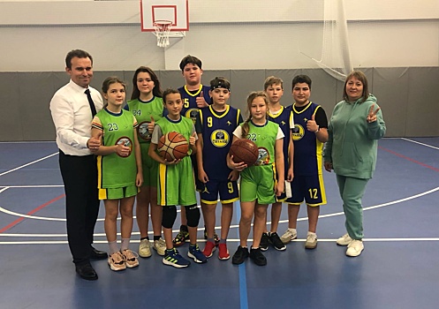 Спортсмены Школьного спортивного клуба «Титаны» стали призерами лиги по баскетболу