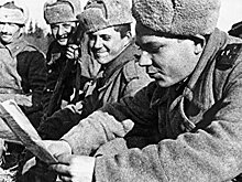 Четыре года побед. Как «Красная звезда» поздравляла с Новым годом