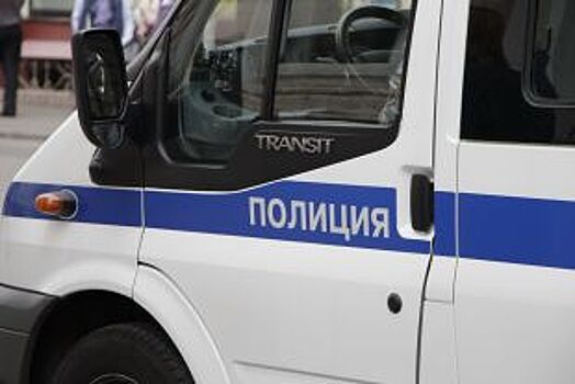 В Волгограде грабитель напал на мужчину в подъезде