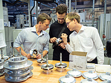 Зарплата рабочих на Челябинском тракторном заводе превысила 90 тысяч