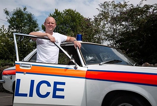 Старый полицейский Vauxhall VX90 вернулся в семью спустя 12 лет