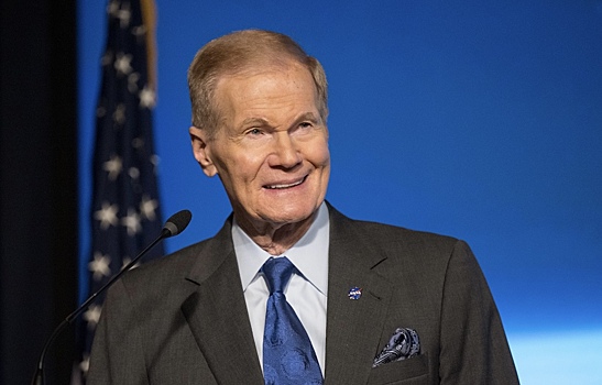 NASA пообещало опередить Китай на Луне