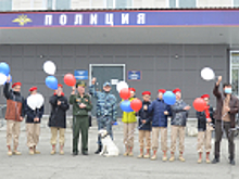 В Магадане в преддверии Дня России полицейские и общественники встретили участников акции «Каникулы с Общественным советом»