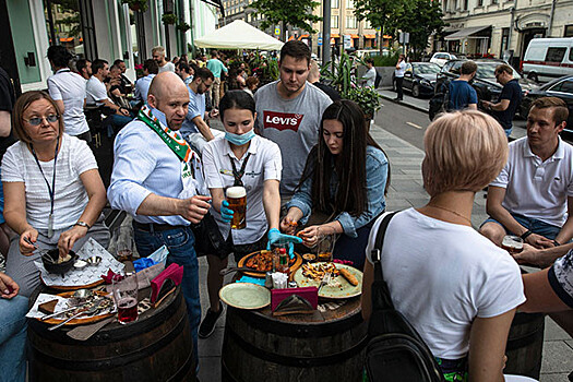 В Москве открылись летние веранды и музеи: фотогалерея