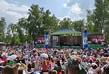 Беженцы Донбасса посетили омский музыкальный фестиваль Симфопарк-2022