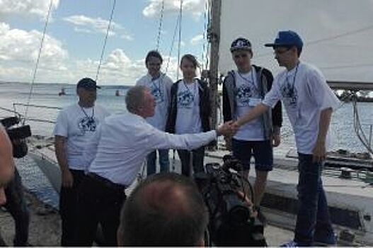 Девять ульяновских школьников и студентов отправились в экспедицию на яхте