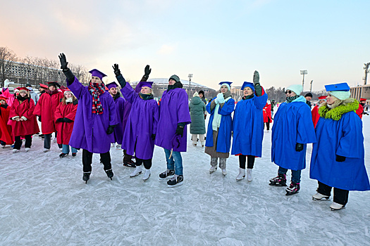Студенты Москвы отметили Татьянин день играми и забавами на Воробьевых горах