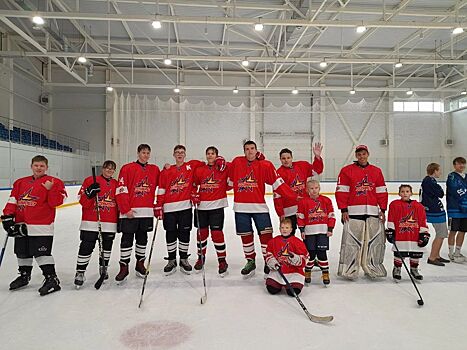Команда по хоккею незрячих «Ижсталь» стала чемпионом на турнире «Симбирский кубок»