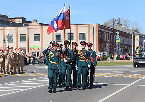 В городе Гусев Калининградской области состоялся военный парад с участием военнослужащих армейского корпуса Балтийского флота