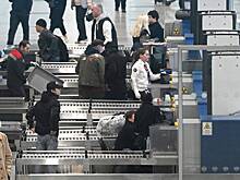 Пассажир самолета привез в Россию таблетки от кашля и оказался под угрозой тюрьмы